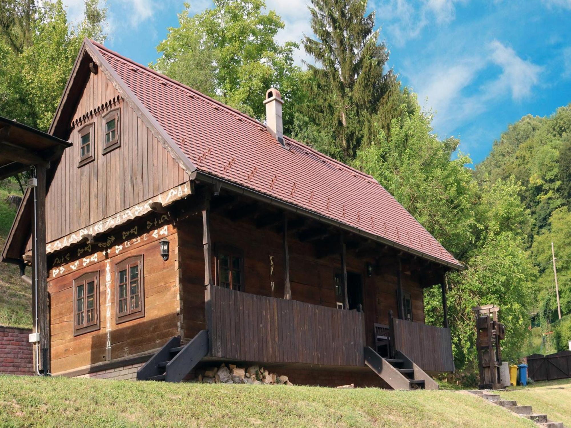 Tradicionalna Zagorska Drvena Kuca Stara Murva Tuheljske Toplice Luaran gambar