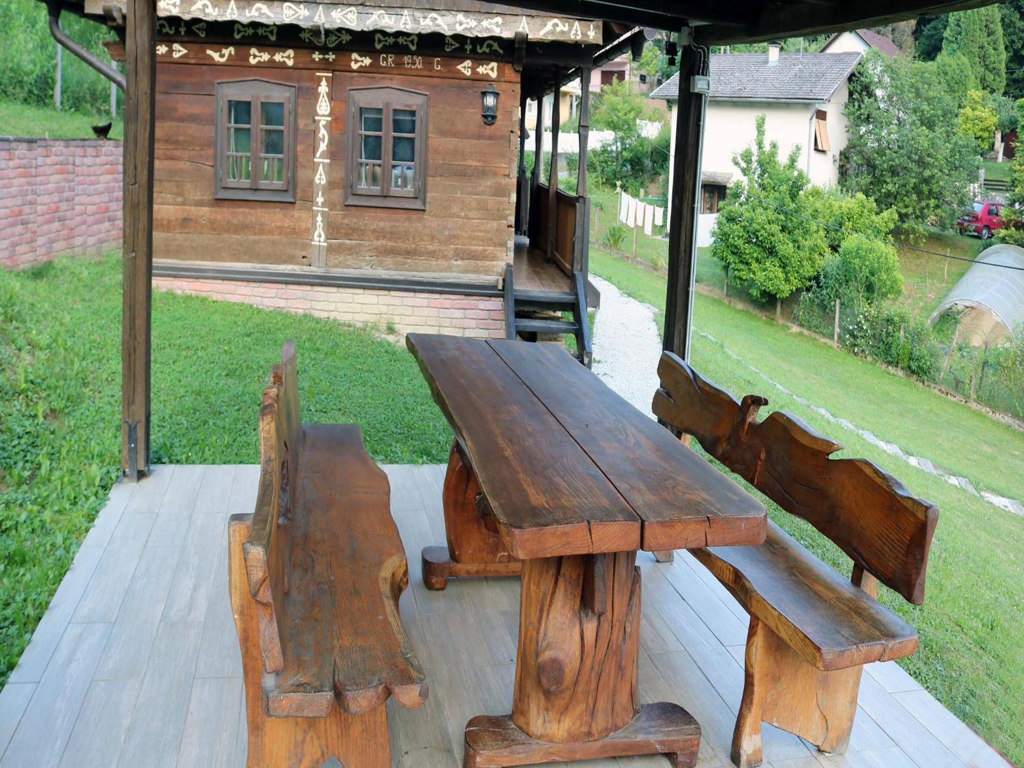 Tradicionalna Zagorska Drvena Kuca Stara Murva Tuheljske Toplice Luaran gambar
