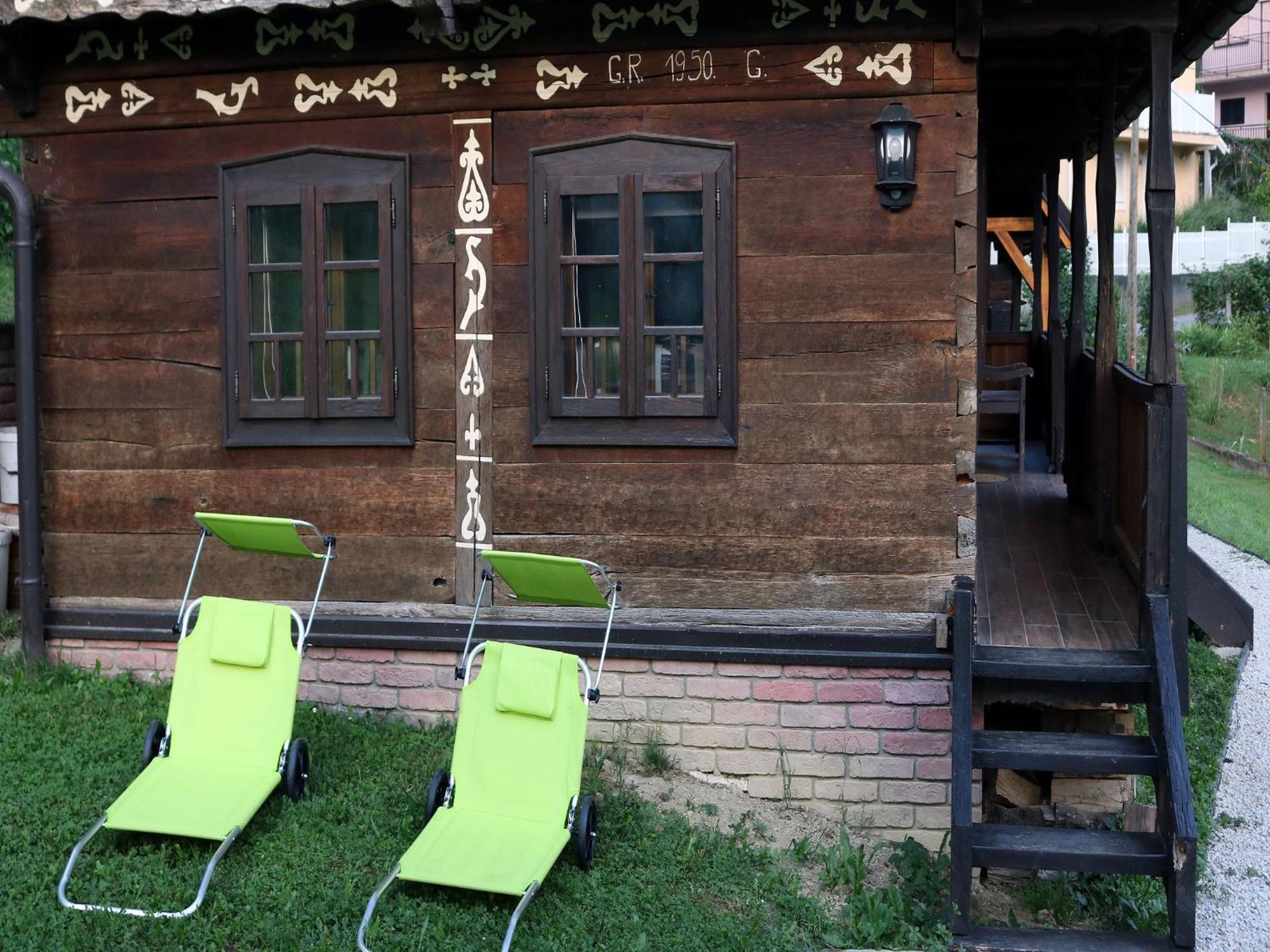 Tradicionalna Zagorska Drvena Kuca Stara Murva Tuheljske Toplice Luaran gambar